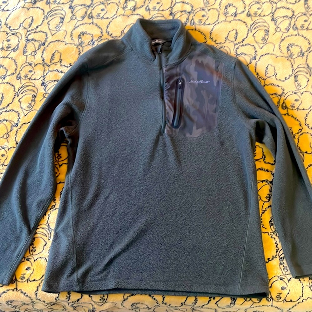 Eddie Bauer Fleece Pullover Dark Green with Camo Detail Size M
